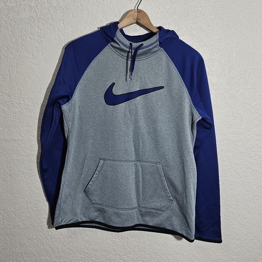 Nike Therma-Fit Colorblock Pullover Hoodie